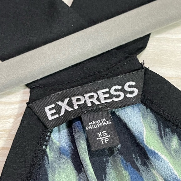 Express Racer Back Tank - Picture 3 of 3